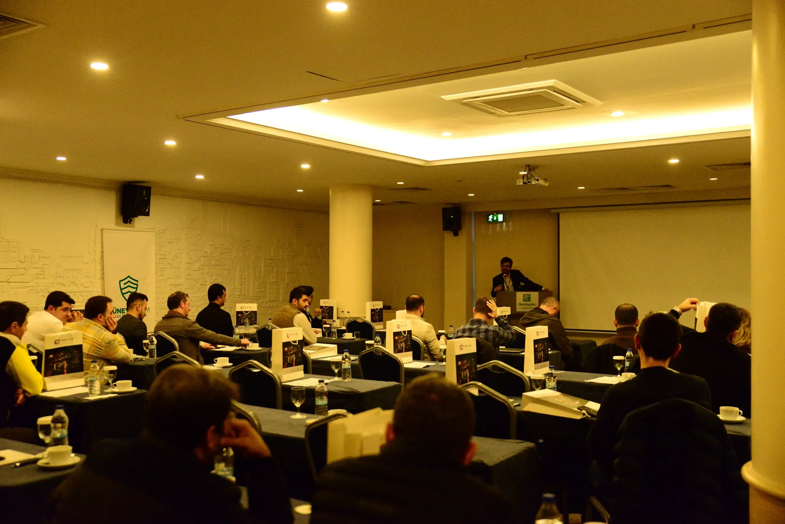 Meeting with IT Leaders at Istanbul Topkapı HolidayInn Hotel!